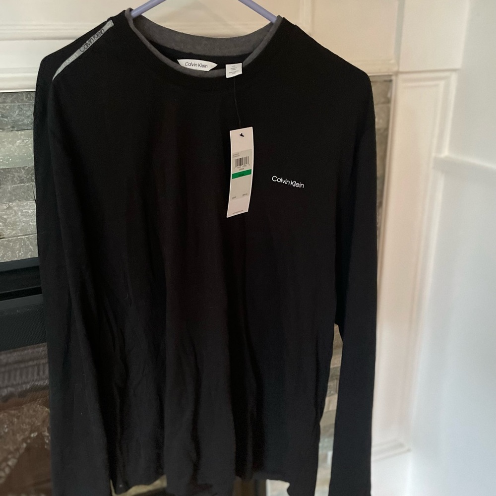 Men’s Calvin Klein shirt size large